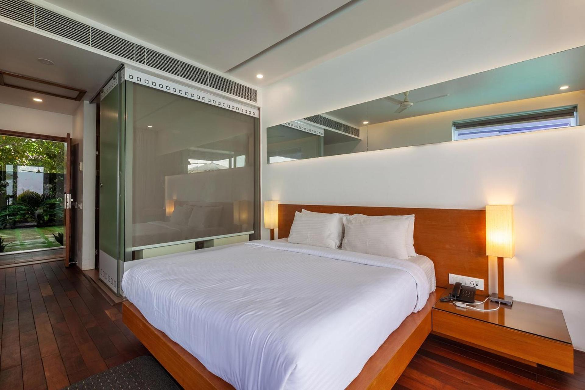 Stayvista At The Rain - River Villa With Infinity Pool Alappuzha Luaran gambar