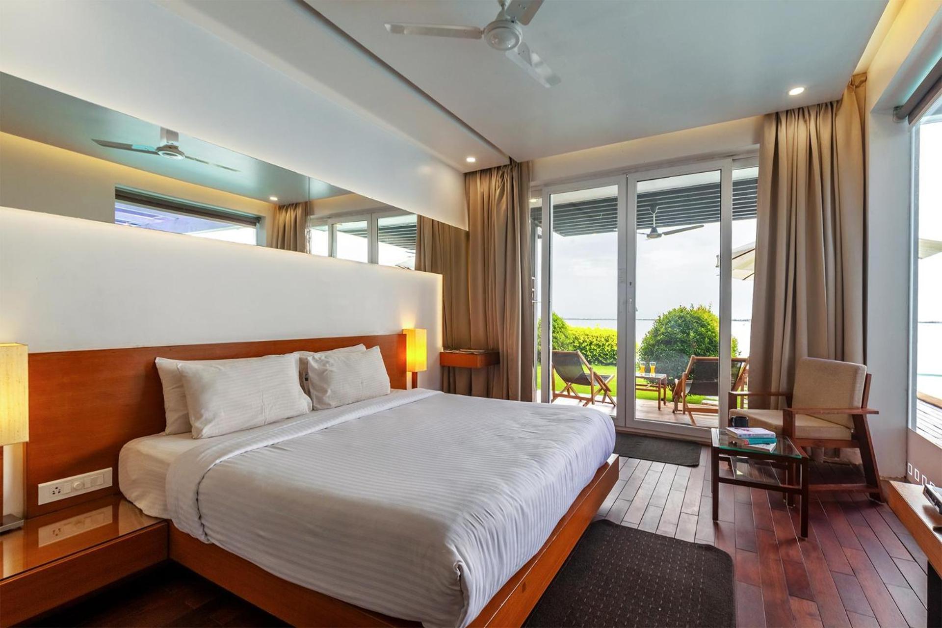 Stayvista At The Rain - River Villa With Infinity Pool Alappuzha Luaran gambar