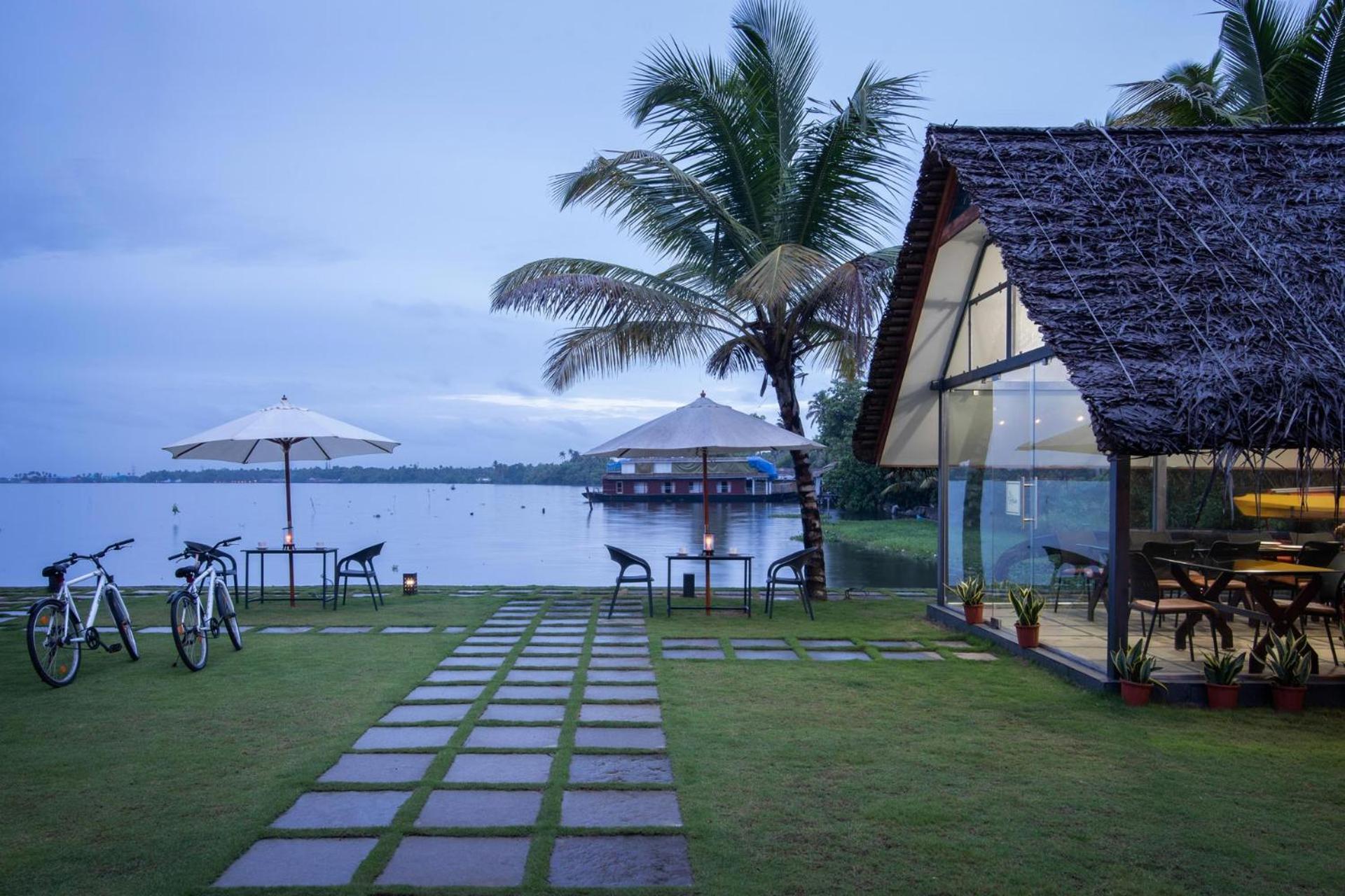 Stayvista At The Rain - River Villa With Infinity Pool Alappuzha Luaran gambar