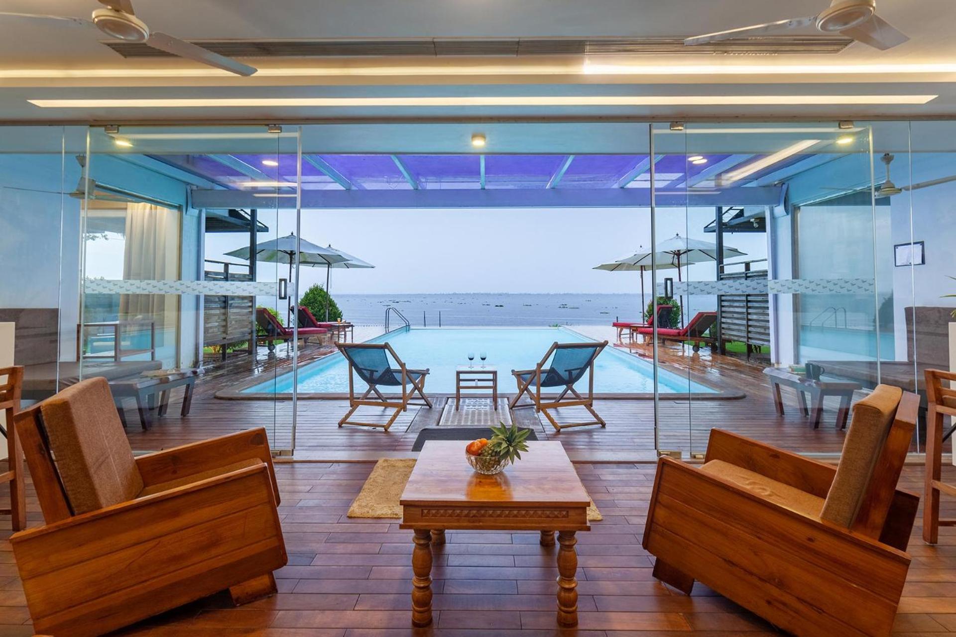 Stayvista At The Rain - River Villa With Infinity Pool Alappuzha Luaran gambar