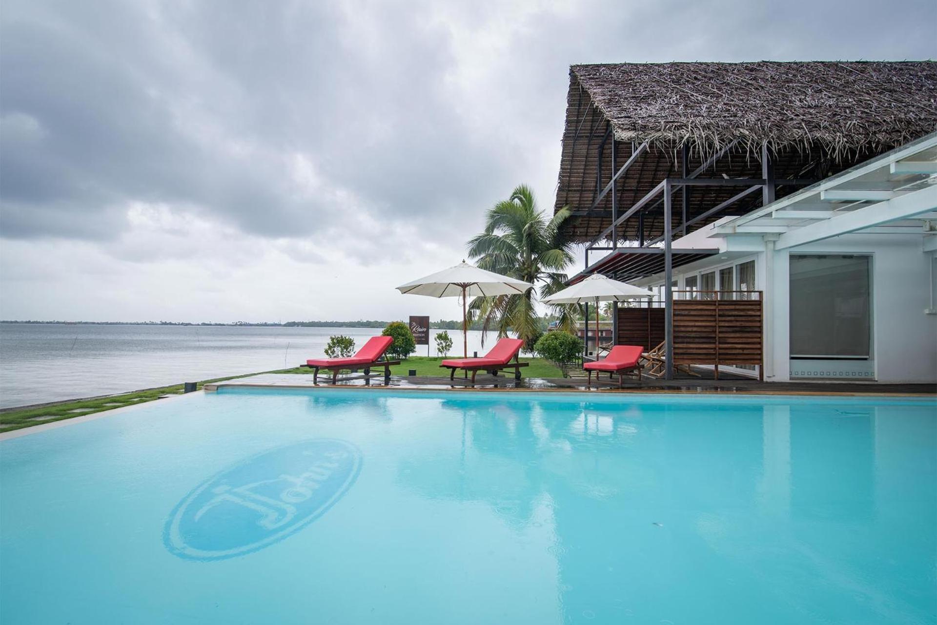 Stayvista At The Rain - River Villa With Infinity Pool Alappuzha Luaran gambar