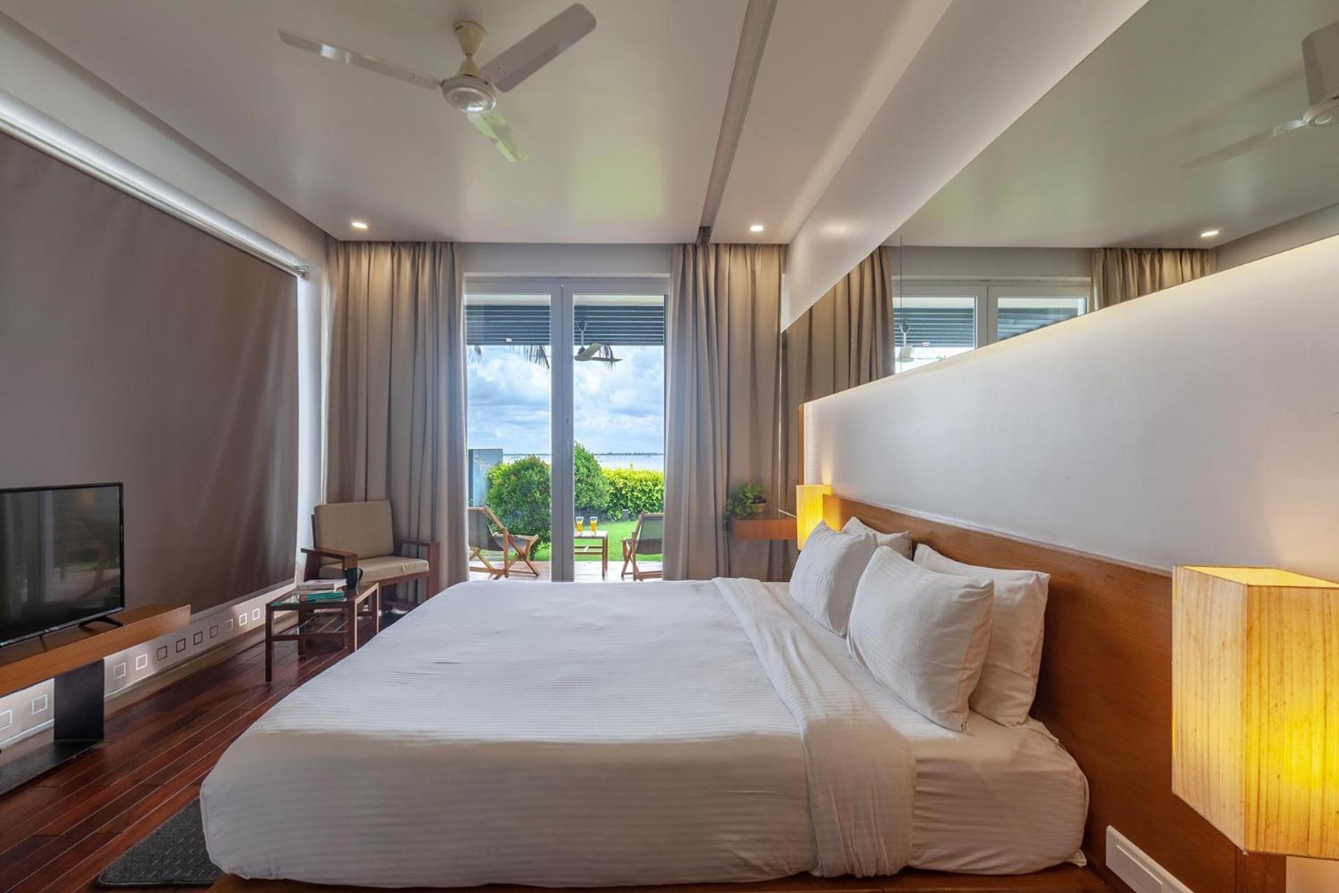 Stayvista At The Rain - River Villa With Infinity Pool Alappuzha Luaran gambar